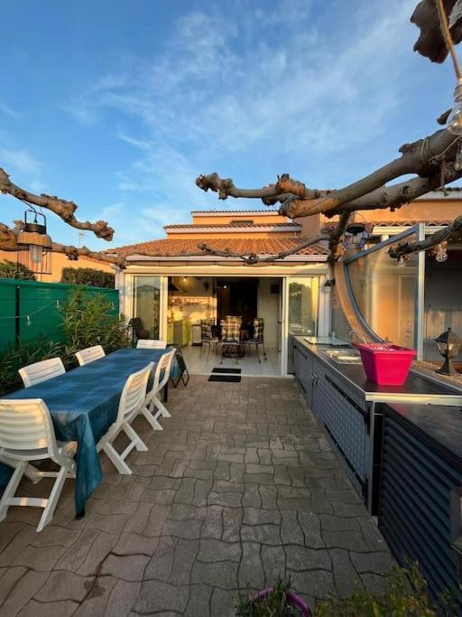 Maison Au Bord De L'Etang Le Barcares Bagian luar foto